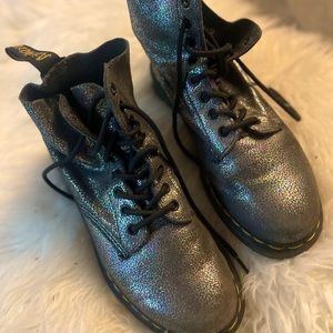 Used women’s doc martens